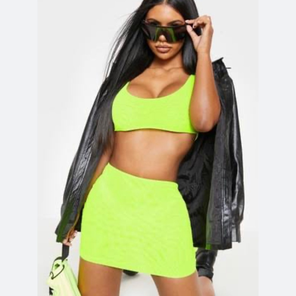 Good American Always Fits mini skirt NWOT